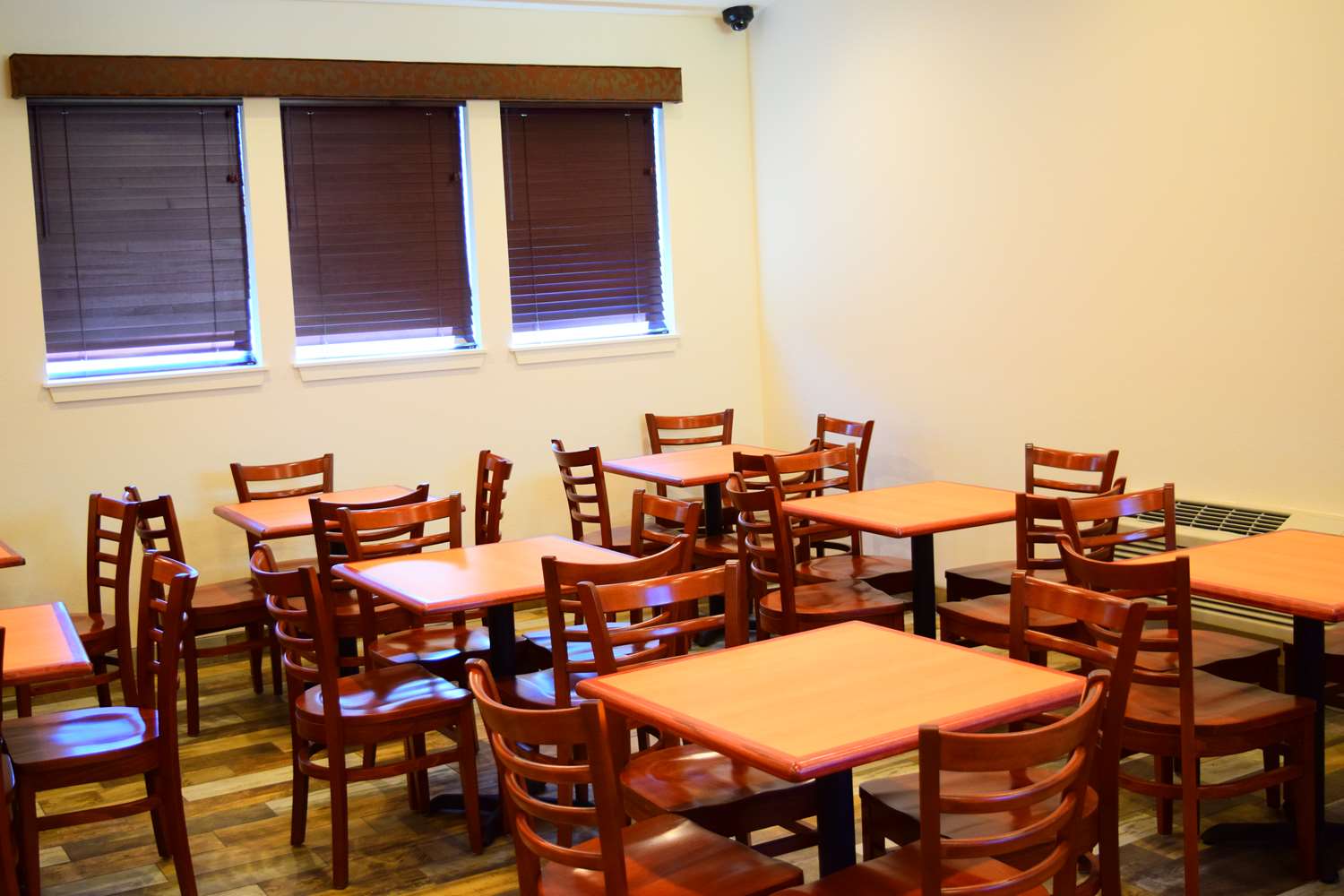 SureStay Hotel by Best Western Wenatchee 12/15