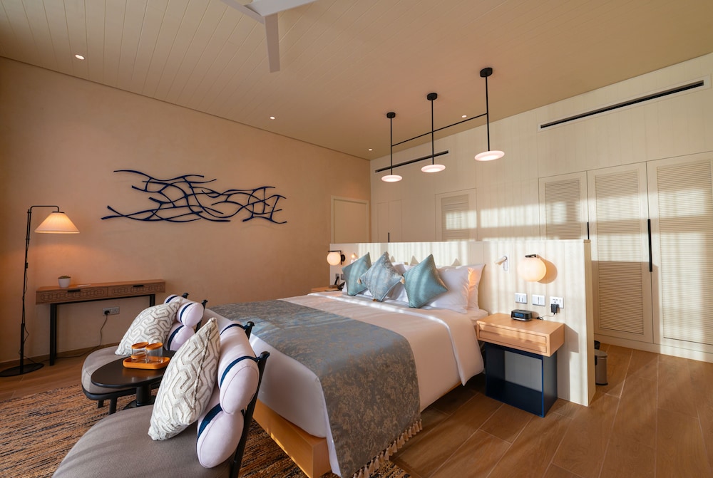 Bab Al Nojoum Hudayriyat Villas 21/62