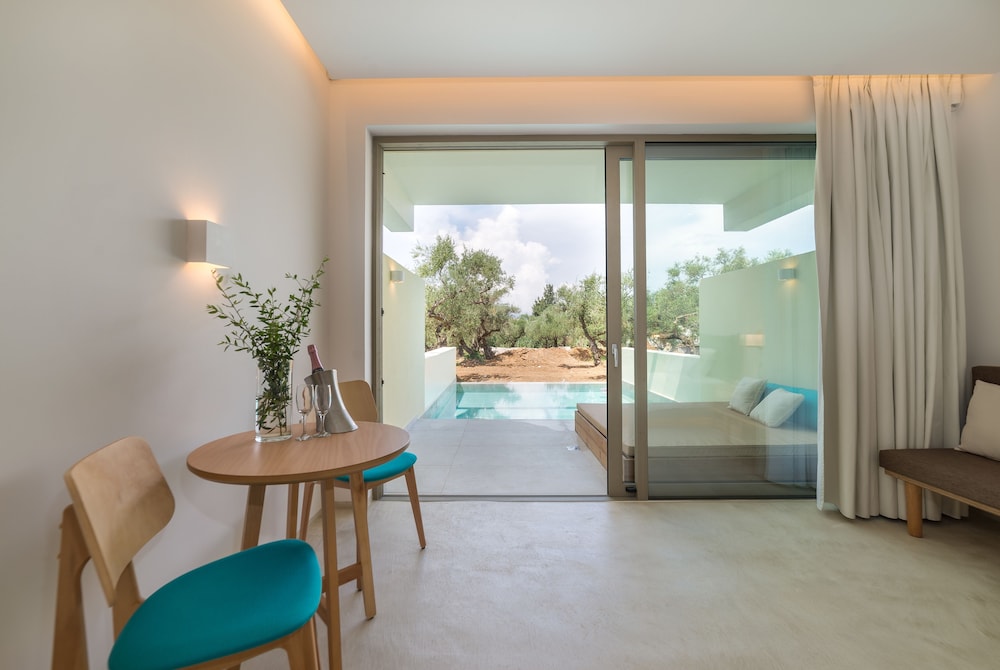 Tsamis Zante Suites 68/86