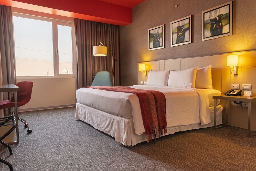 Park Inn by Radisson Tacna 18/50