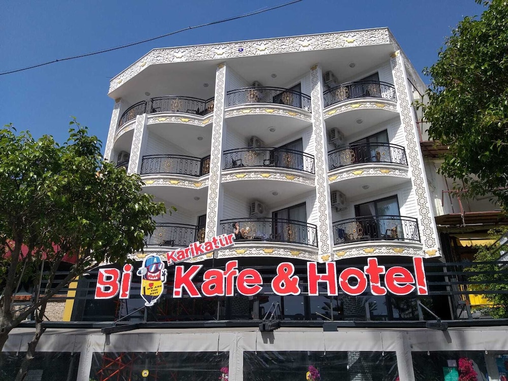 Karikatur Bi Hotel 1/37