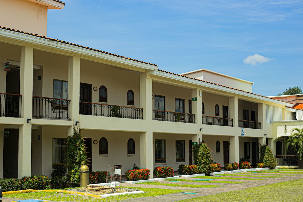 Hotel Las Palomas 4/59