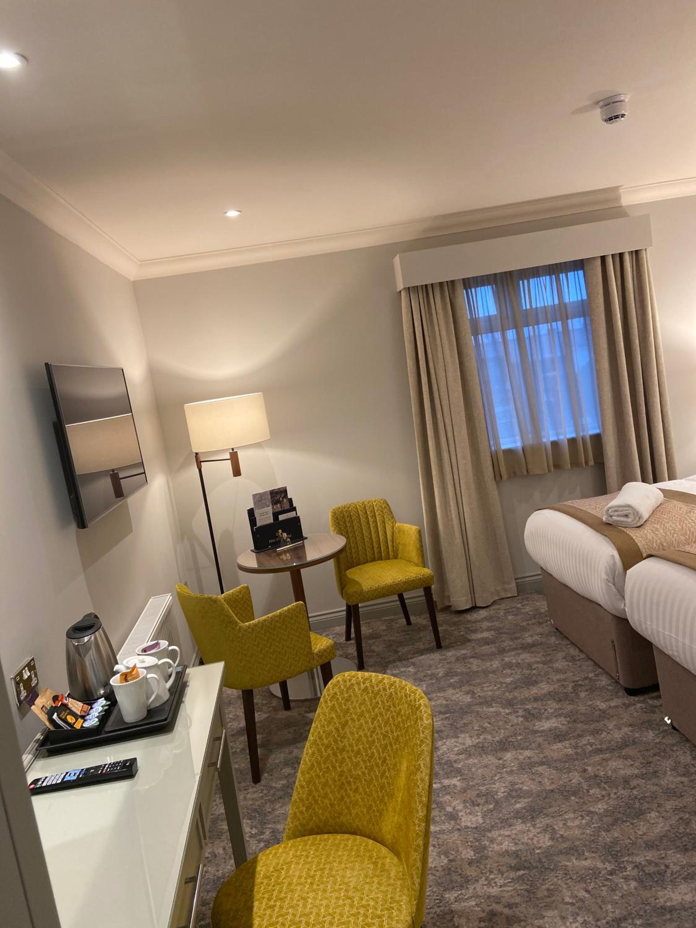 Superior, Twin Beds