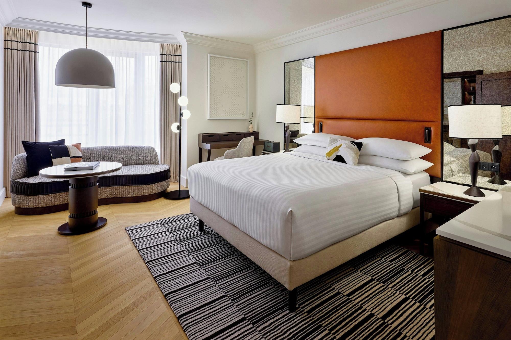 Ambassador, Suite