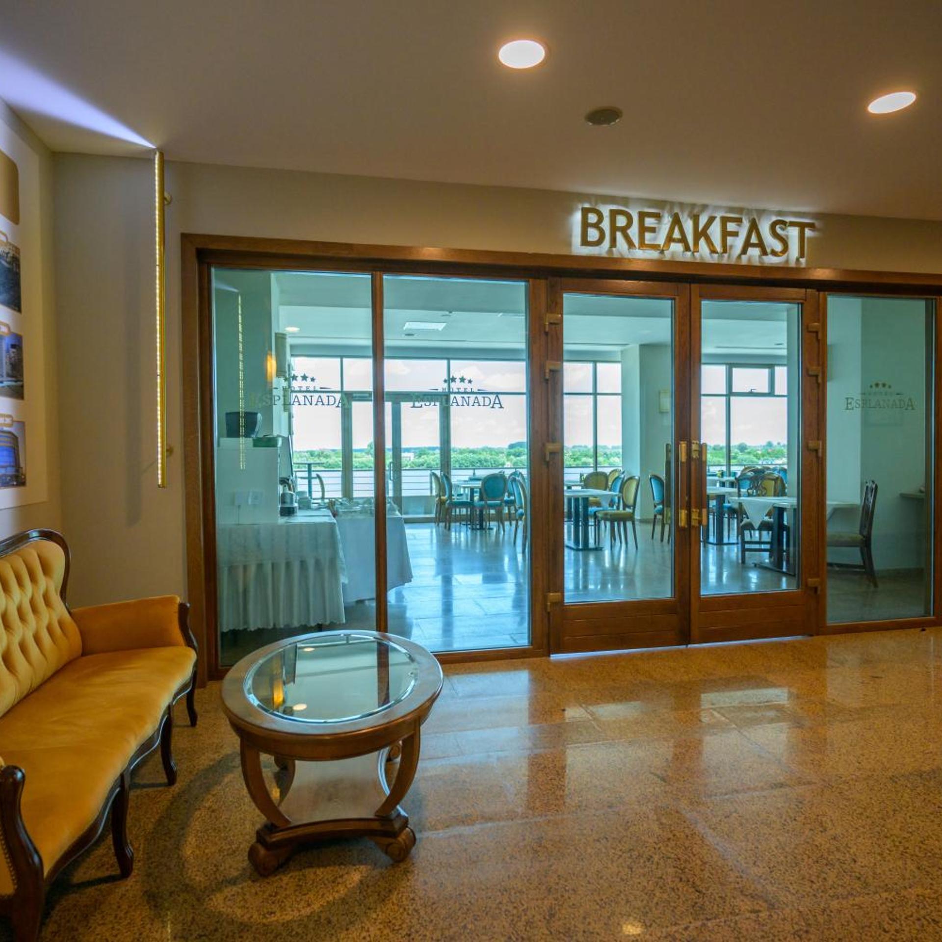 Esplanada Hotel 22/50