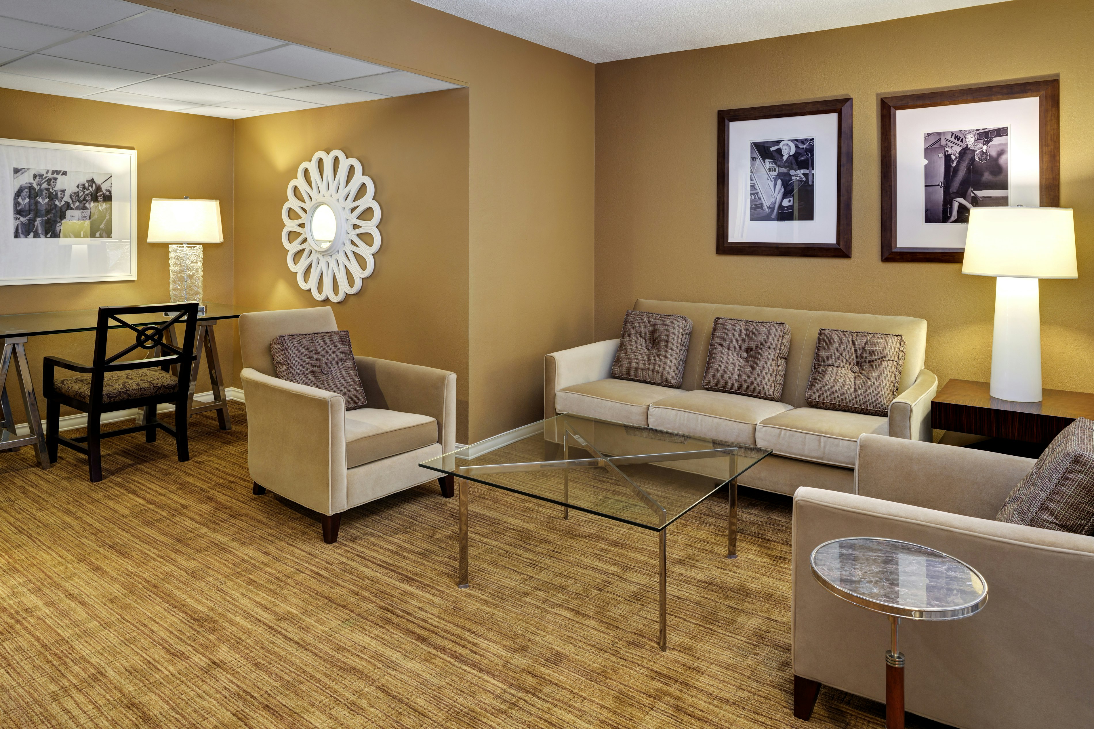 Hilton St. Louis Airport 33/58