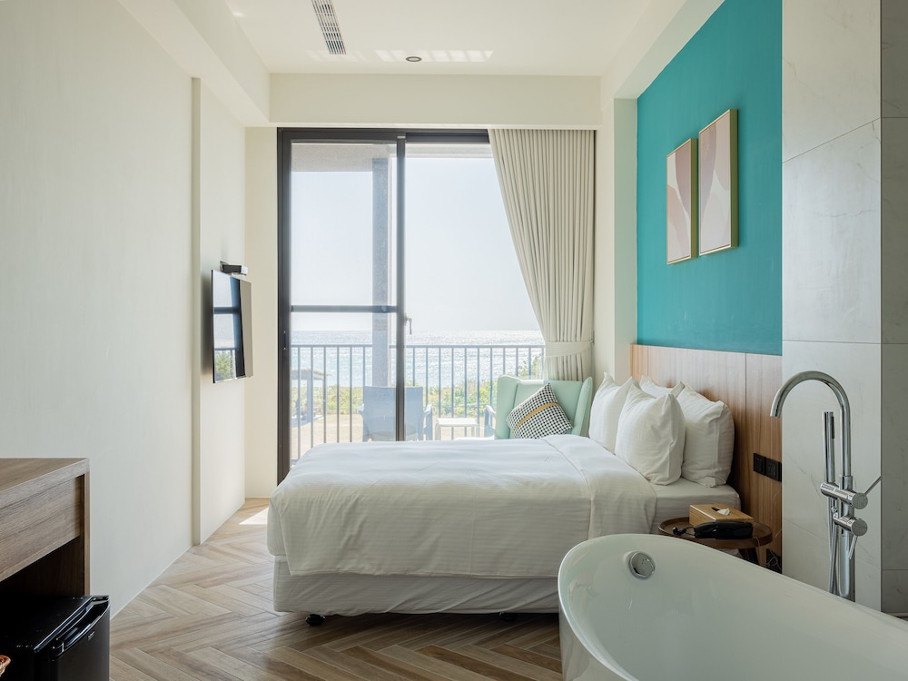 Seawall Inn 14/50