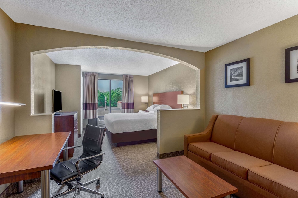 Days Inn by Wyndham Blairsville 42/49