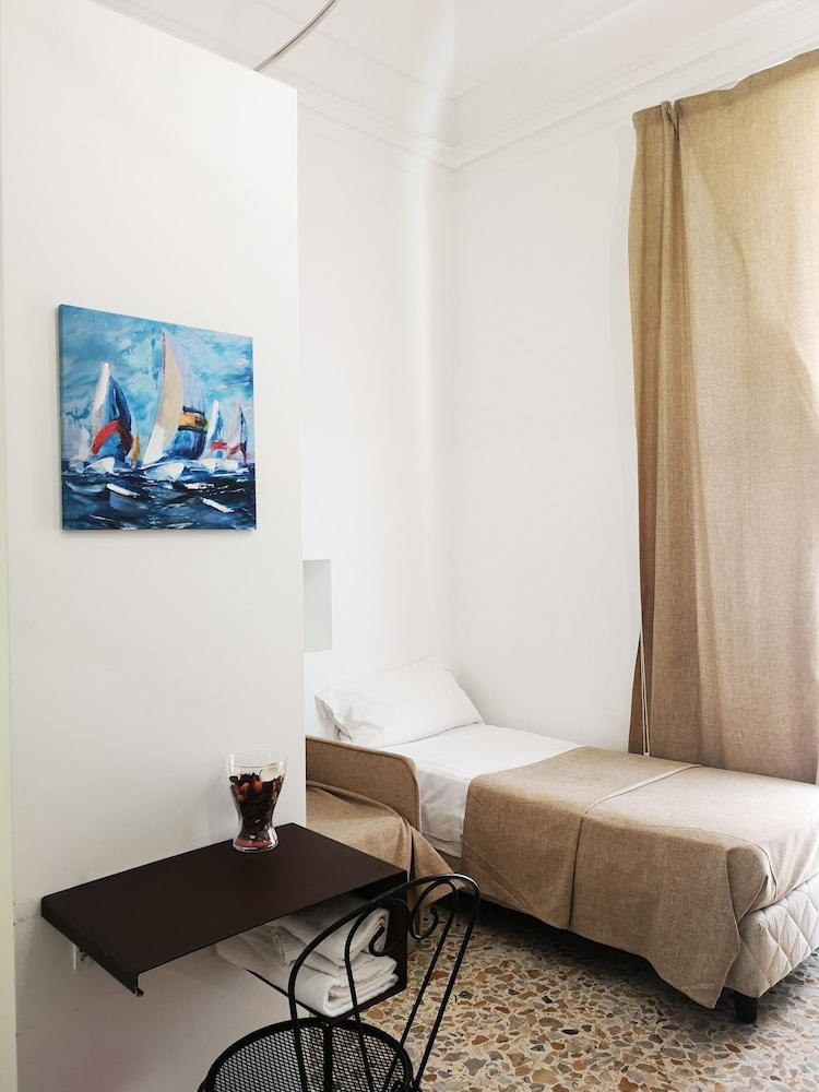 Hotel Valentino 27/46