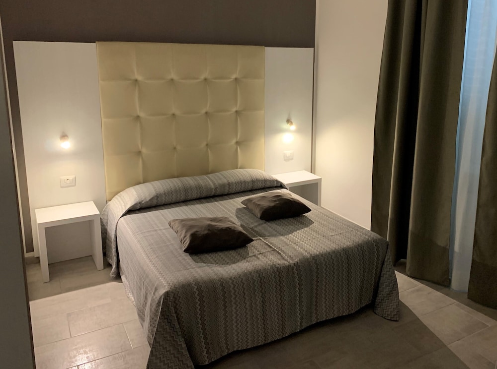 Assarotti Hotel 26/52