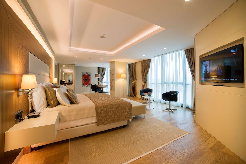 Radisson Blu Hotel, Kayseri 12/77