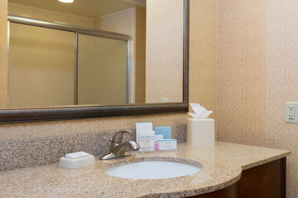 Hampton Inn Schenectady 6/48