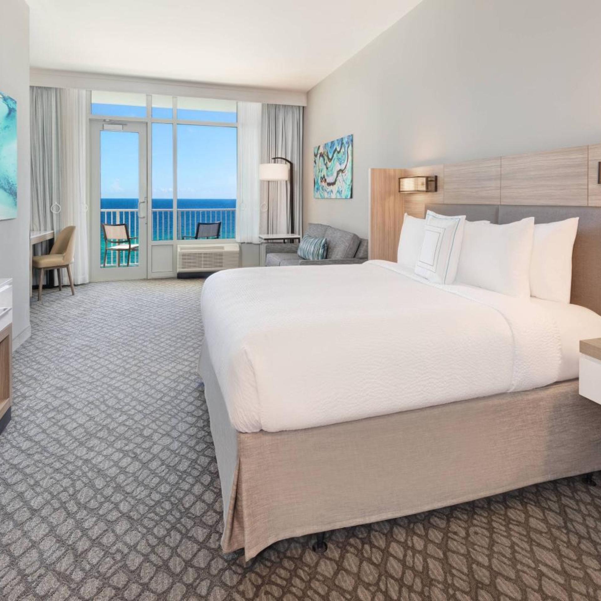 Suite, King Bed, Gulf View, Balcony, Accessible