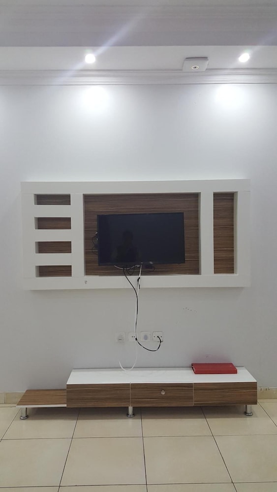 برج الحياة -الملز(Burj Al Hayat Furnished Suites Al Mallaz) 14/50