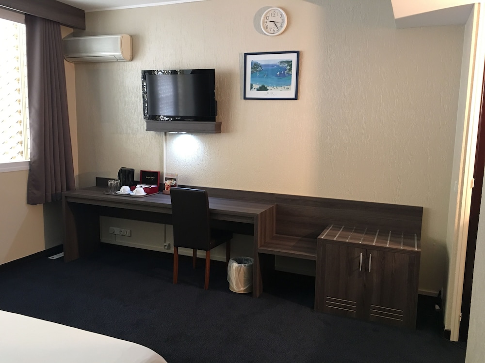 Hotel Le Paris 56/56