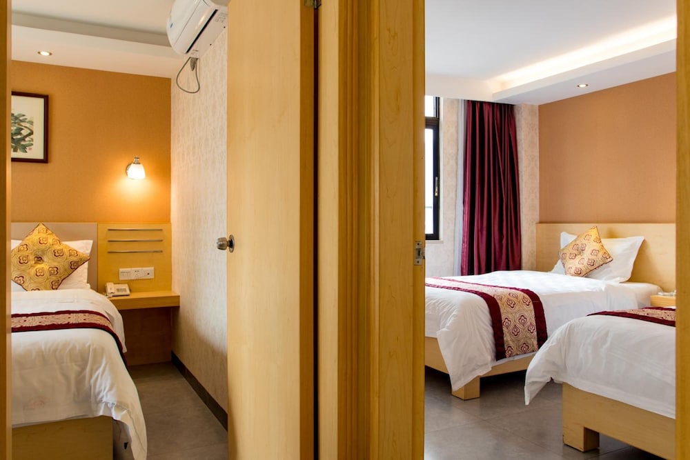 Guang Dong Grand Hotel 23/68