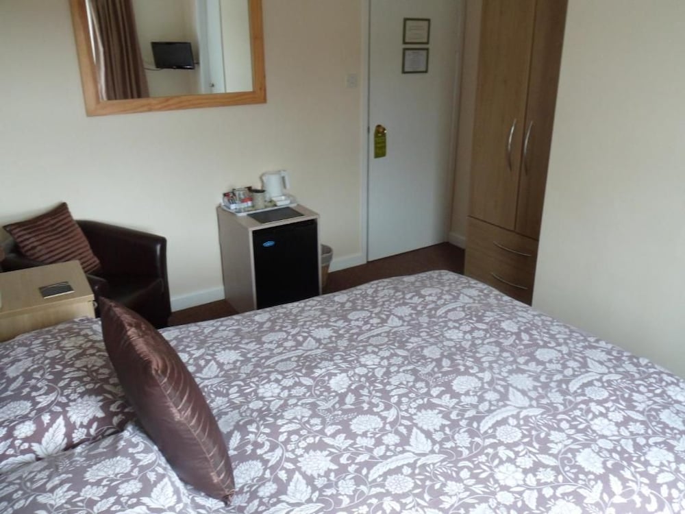 Strathallan Guest House 40/50