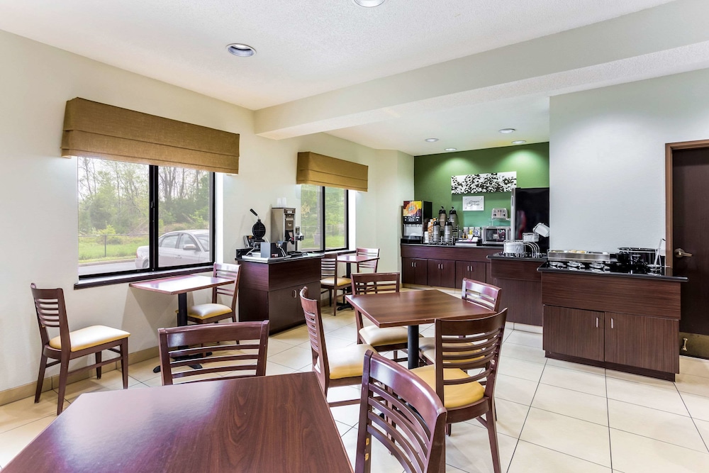 Sleep Inn and Suites Kingsport TriCities Airport 30/50