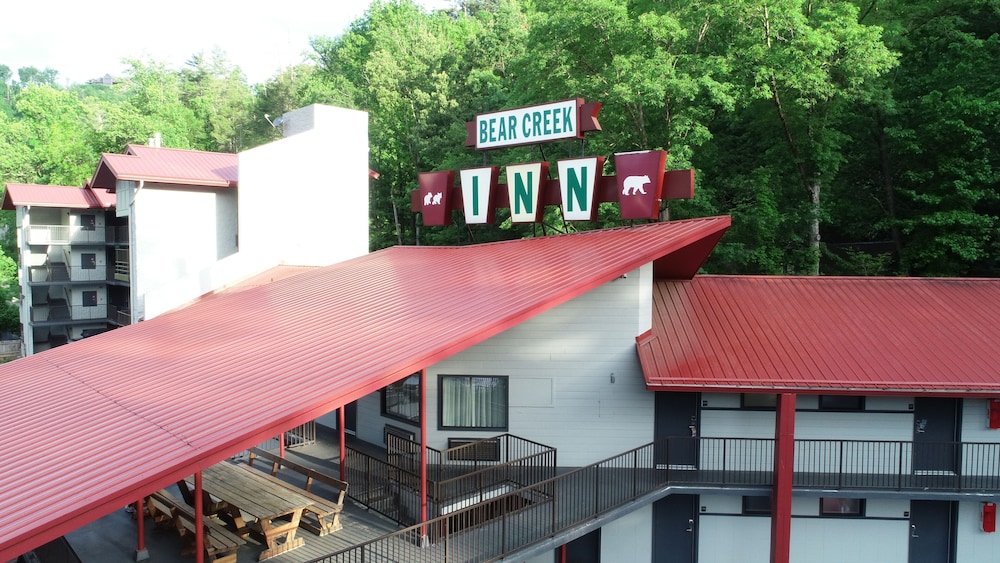 Bear Creek Inn Gatlinburg 33/41