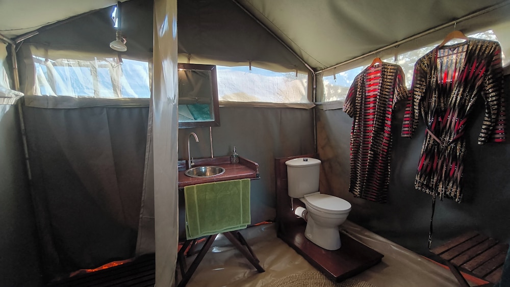 Kananga Special Tented Camp 48/50