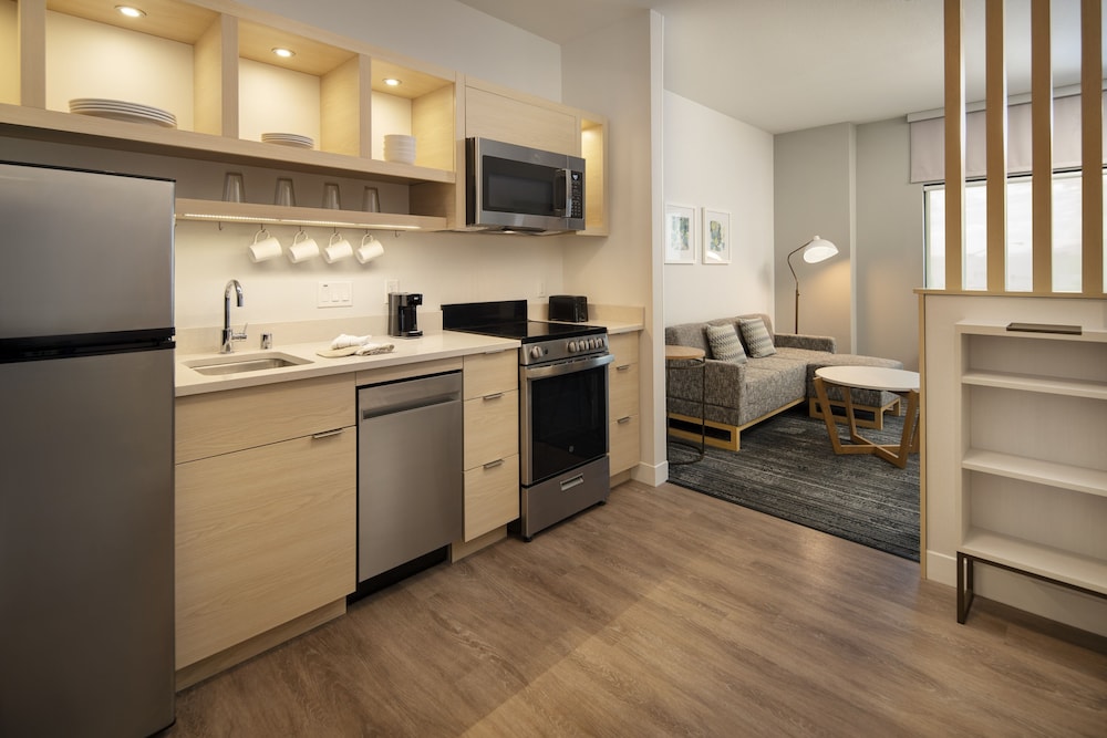 Towneplace Suites By Marriott Cincinnati Oakley 24/37