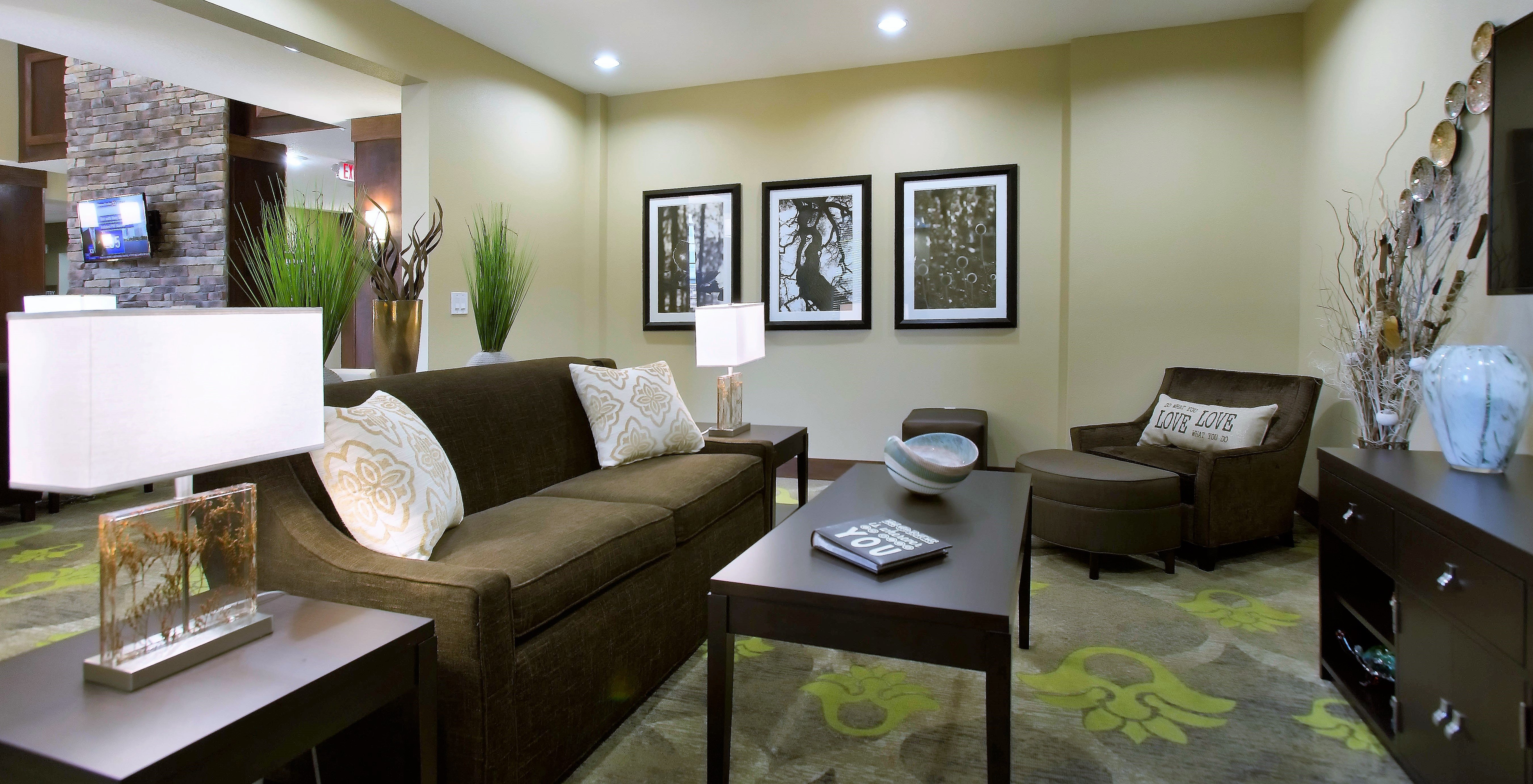 Staybridge Suites Orlando At Seaworld 21/50