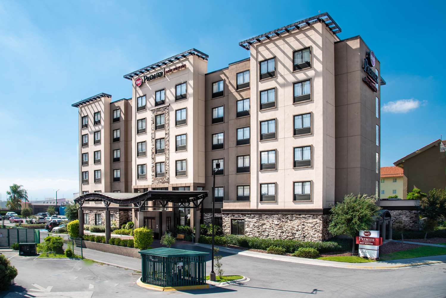 Best Western Premier Monterrey Aeropuerto 2/37