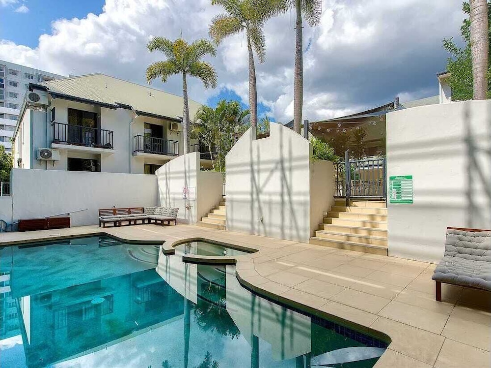 Parkview Apartments 17/45