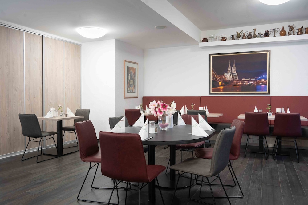 Hotel Am Freischuetz 38/50