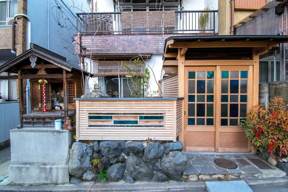 Jizo House 8/48