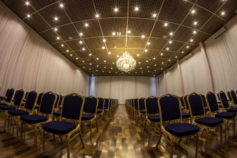 MARAMBAIA HOTEL 54/66