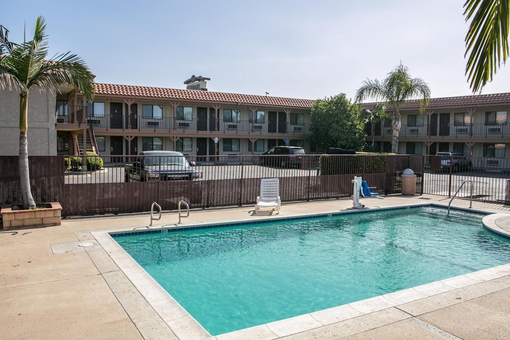Regency Inn Norco 9/42