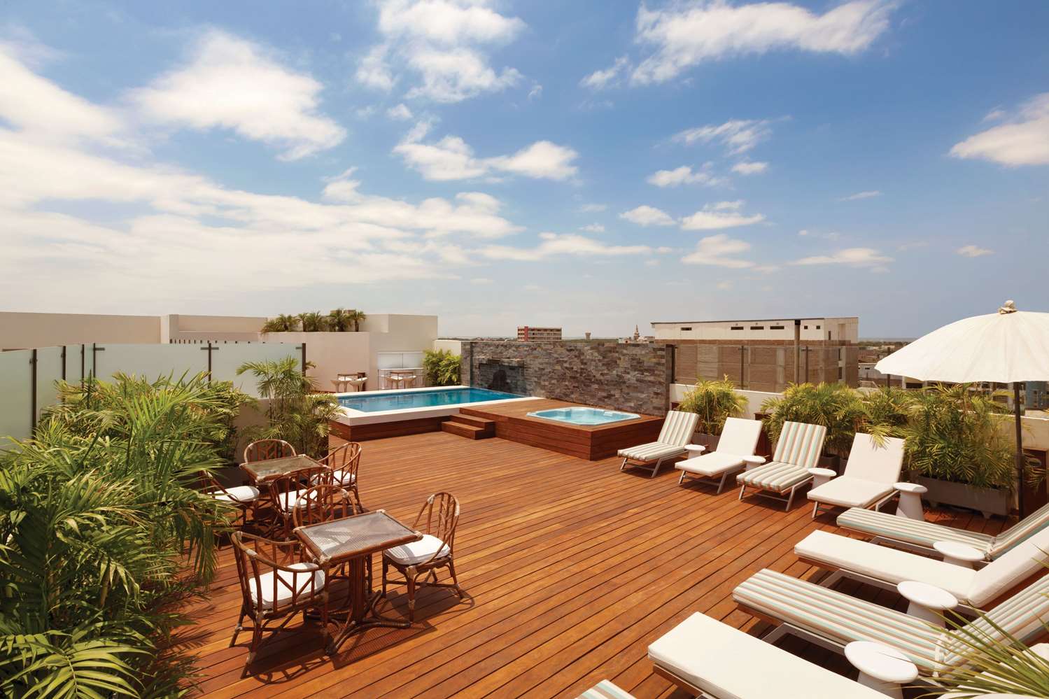 Wyndham Costa del Sol Piura 49/61