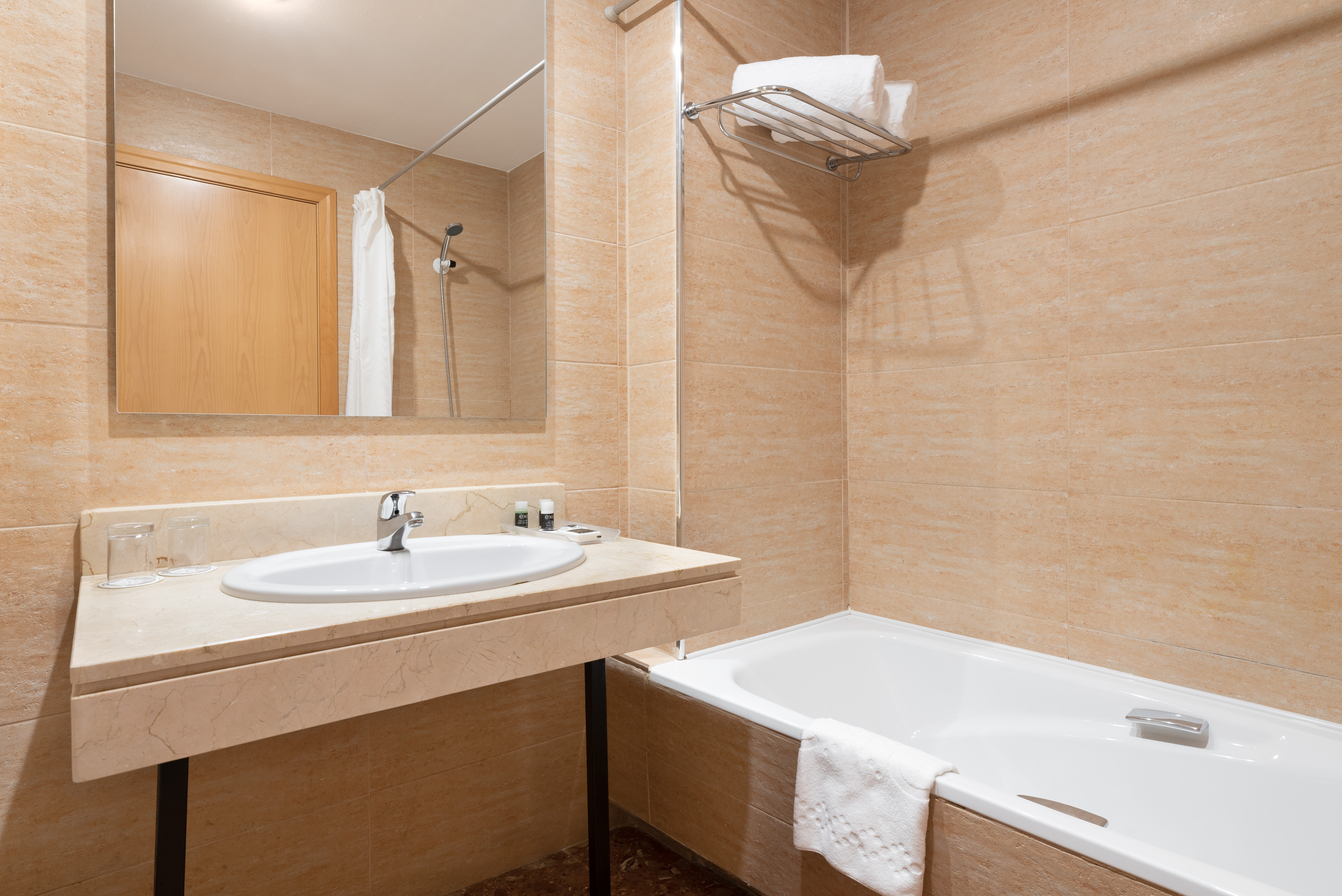 APARTAHOTEL EXE CAMPUS SAN MAMES 44/47
