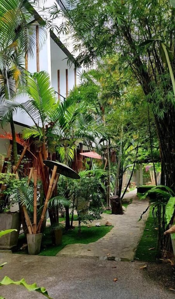 Sairee Sairee Guesthouse 27/37