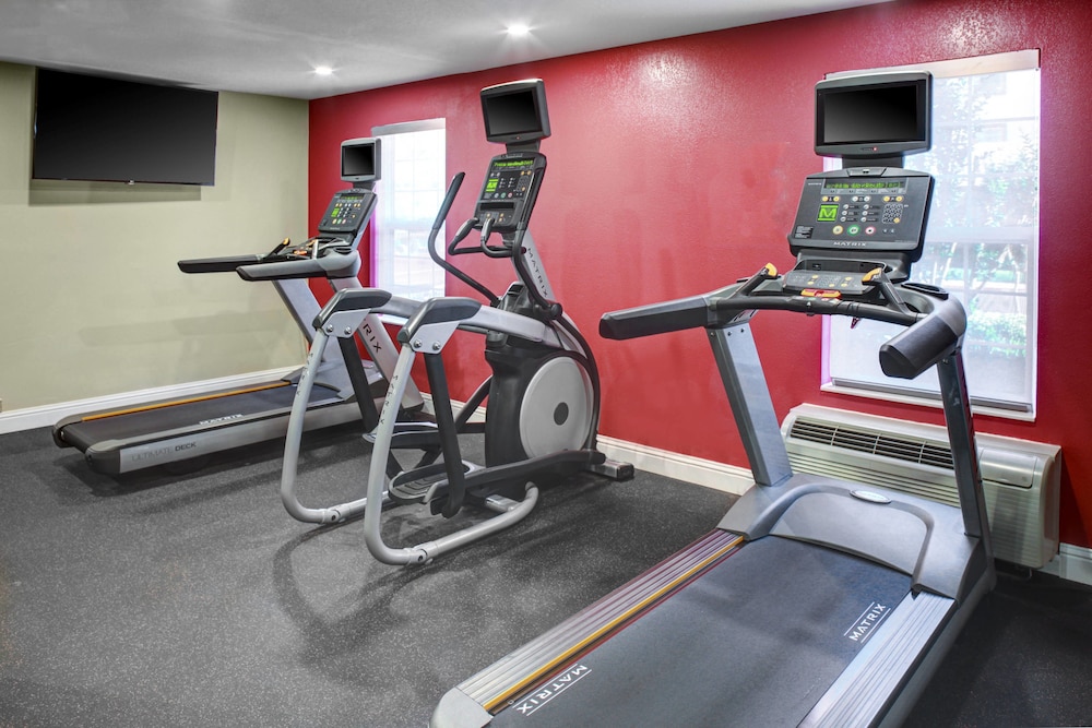TownePlace Suites by Marriott Fresno 17/36