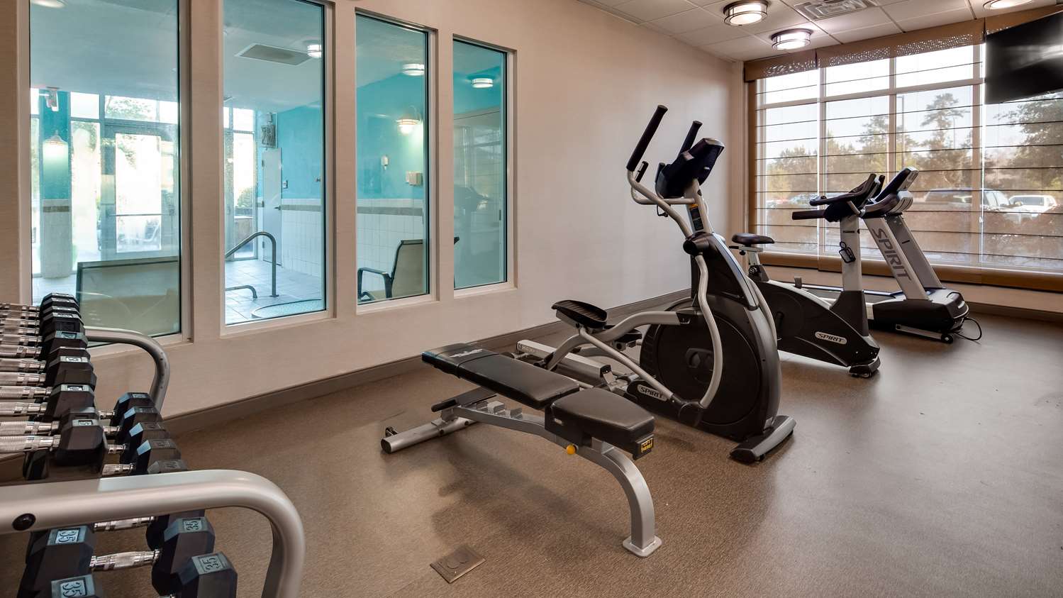 Best Western Premier I-95 Savannah Airport/ Pooler West 18/34
