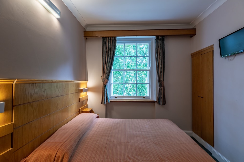 Nayland Hotel 20/66