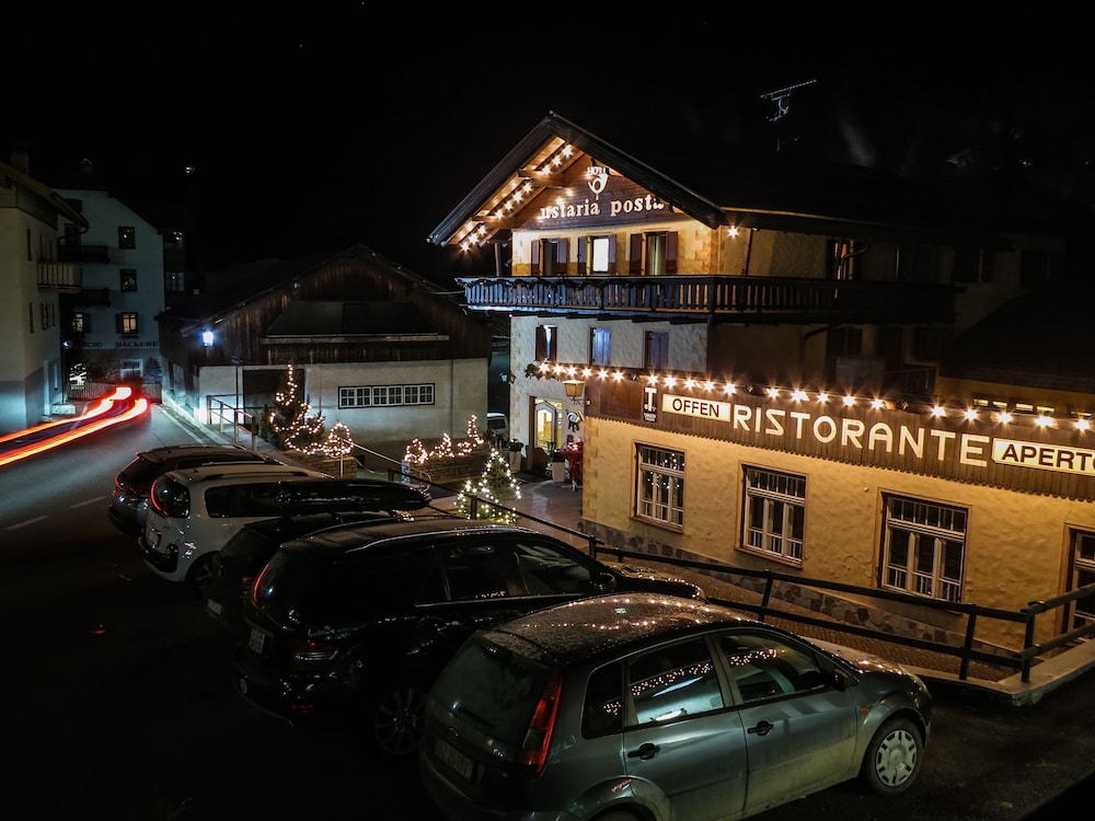 Hotel Ustaria Posta 43/47
