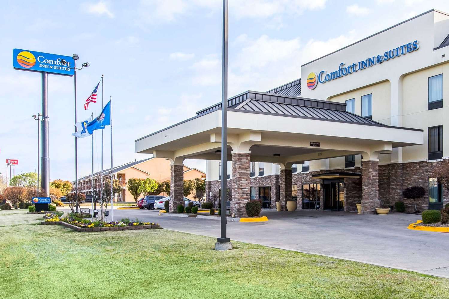 Ardmore Inn & Suites 17/19