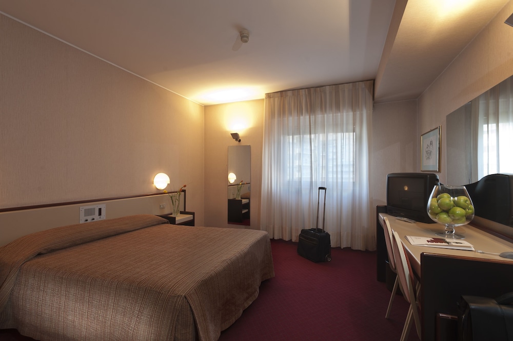 Astoria Palace Hotel 18/78
