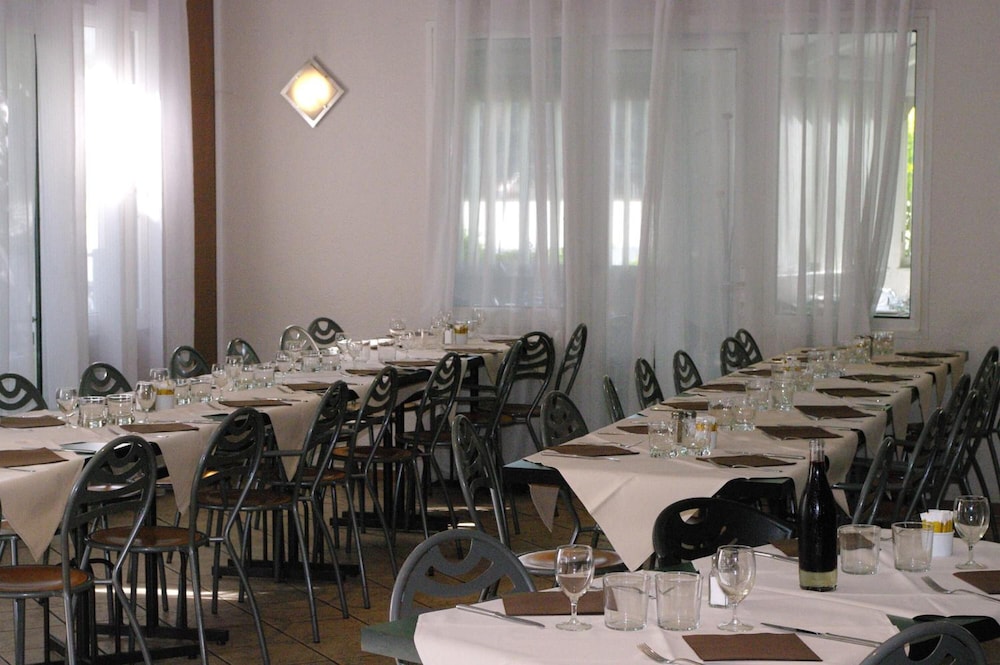 Hotel Du Moulin a Vent 19/32