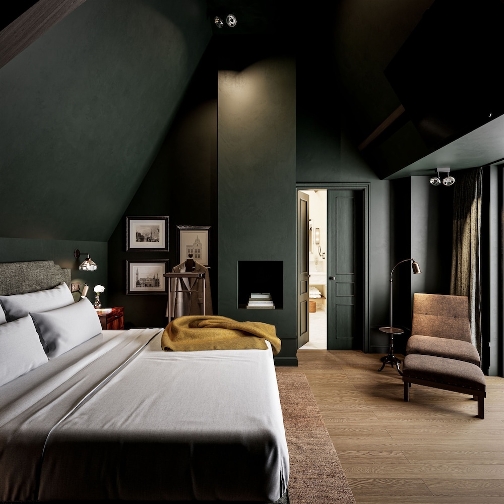 Elite, Suite, King Bed