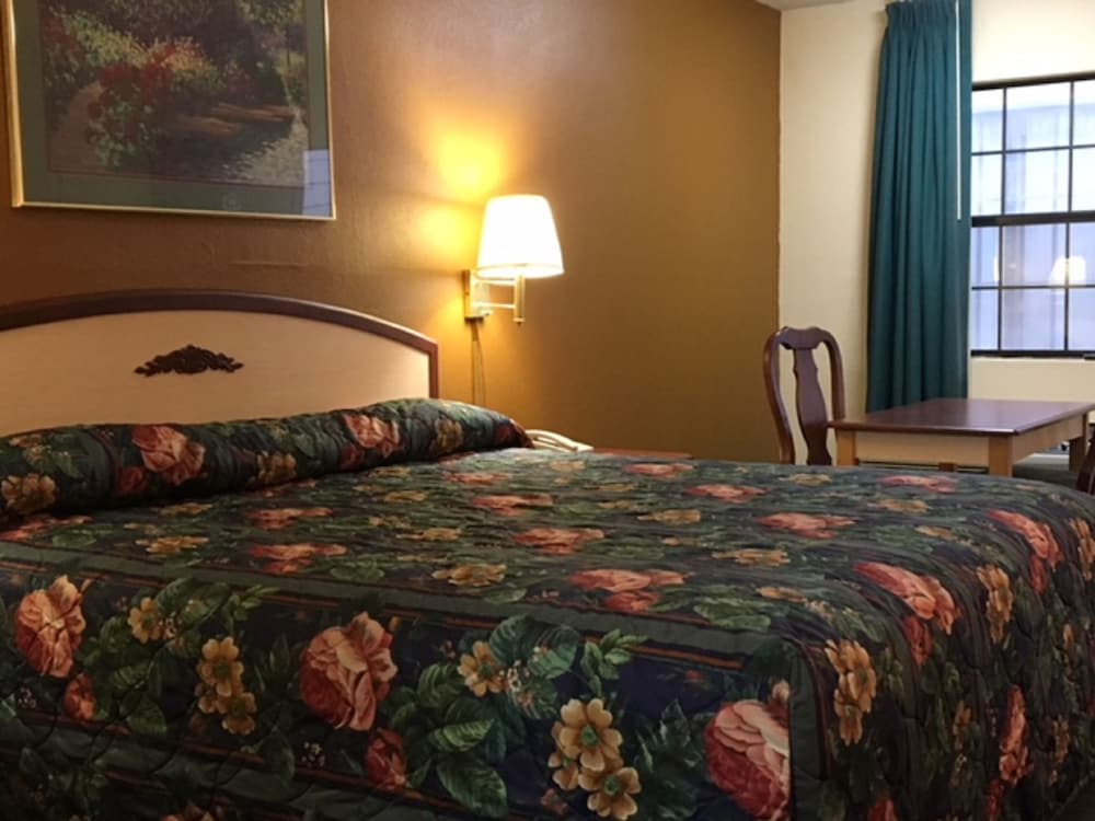Budget Inn Talladega 22/61