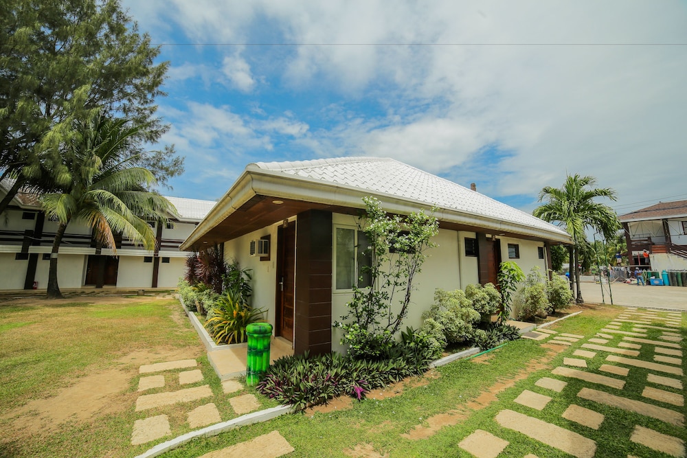 Bataan White Corals Beach Resort 35/42