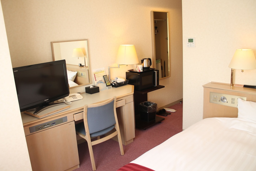 Hotel Livemax Budget Kagoshima (ex Hotel Livemax Kagoshima) 40/45