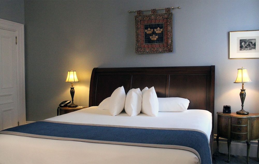 The Priory Hotel 5/31