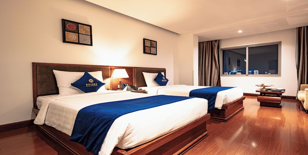 Deluxe, Twin Beds, Bay View