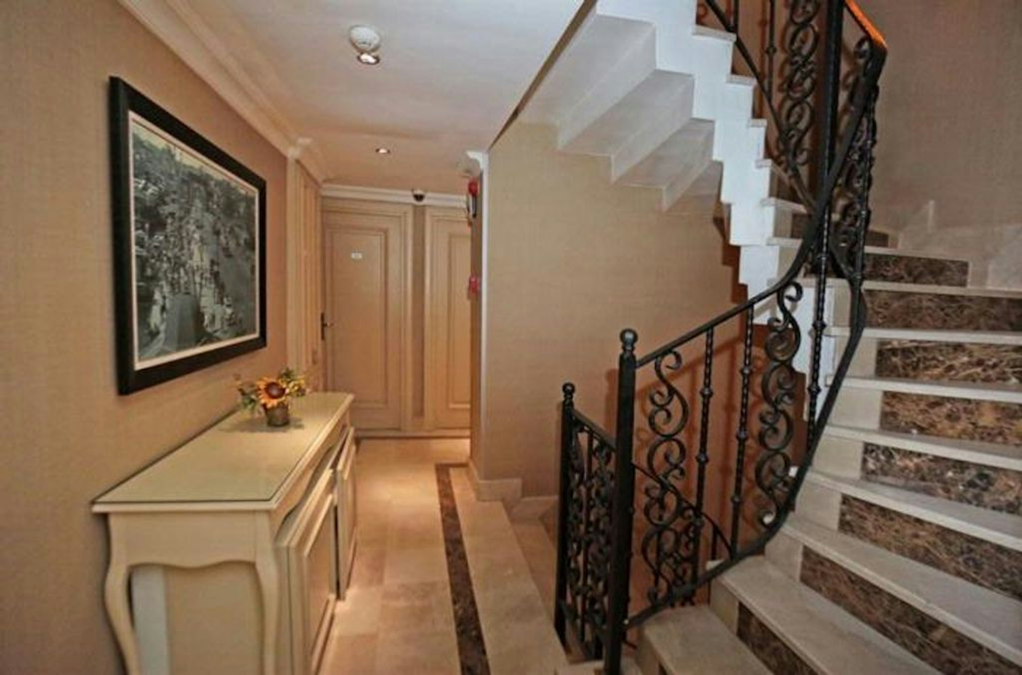 Raymond Hotel Istanbul 3/5