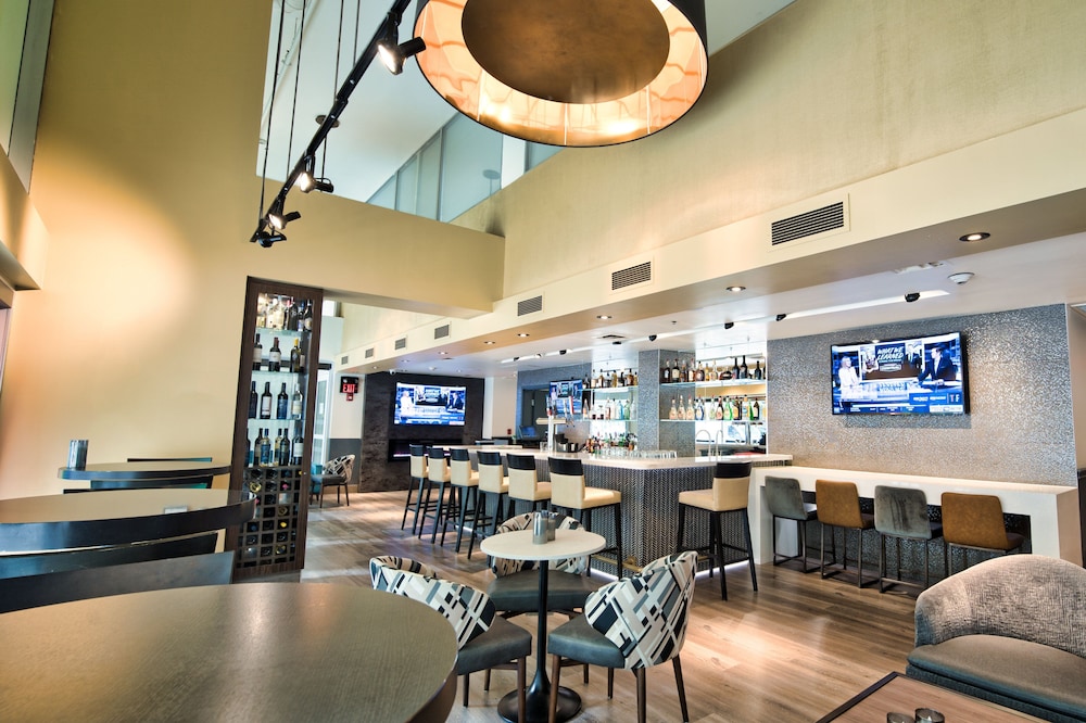 HOLIDAY INN TORONTO DOWNTOWN CENTRE 59/79